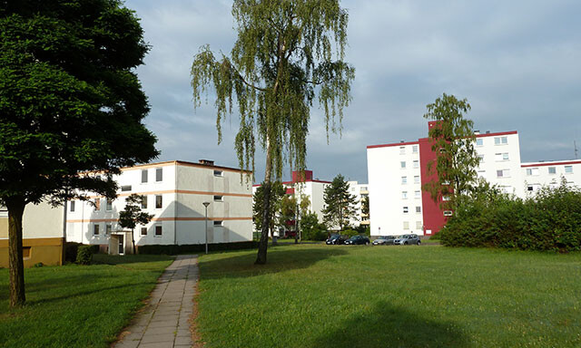 Außenaufnahme eines Neubau-Quartiers